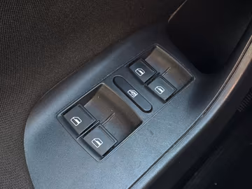 Seat Ibiza ST FR. SHZ. Bi-Xenon. PDC. AHK Vorschaubild 16