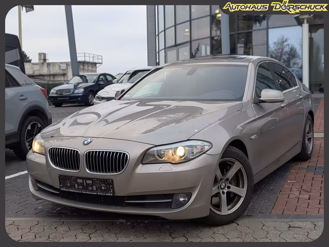 BMW 530d xDrive SPORT-AUTO. NAVI. SHZ. GLASDACH. PDC - Foto 1 von 10 - Autohaus Dörrschuck Mainz
