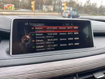 BMW X6 M50d *4x4*HARMAN/KARDON*LED*NAVI*SHZ*KOMFORT* Vorschaubild 18