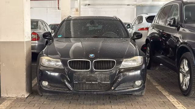 BMW 320d PanoBi-Xenon-Navi-Dachhimmel schwarzM-Sport Baujahr 2011 (200.000 km, Diesel, 184 PS) - Gebrauchtwagen bei Autohaus Dörrschuck Mainz