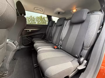 Peugeot 5008 7-SITZE. KAMERA. LED. KEYLESS Vorschaubild 9