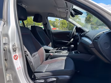 BMW 118i Advantage AUTOM. SHZ. PDC. TEMPOMAT Vorschaubild 11