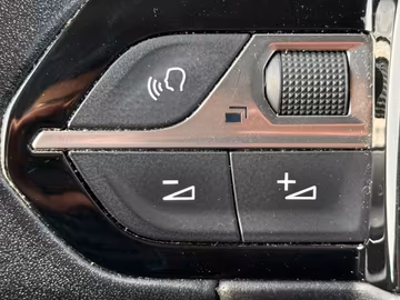 Peugeot 2008 Business Line NAVI. PDC. LED. BT Vorschaubild 20