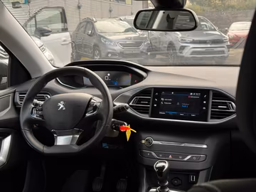 Peugeot 308 Active Pack NAVI. PDC. KLIMA. BT Vorschaubild 8