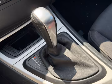 BMW 118i Advantage AUTOM. SHZ. PDC. TEMPOMAT Vorschaubild 15