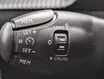Peugeot 208 Allure LED. AUTOM.KLIMA. TEMPOMAT. PDC Vorschaubild 27