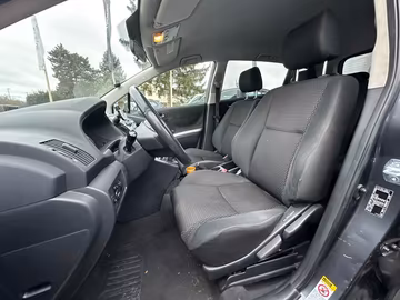 Toyota Corolla Verso 1.8 Team 7Sitzer PDC AHK Vorschaubild 8