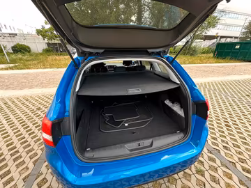 Peugeot 308 SW Allure Pack NAVI. Kamera. LED. Keyless Vorschaubild 7