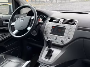 Ford Kuga 2.0 TDCi Individual 4x4. PANO. AHK. NAVI Vorschaubild 11
