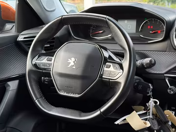 Peugeot 2008 Business Line NAVI. PDC. LED. BT Vorschaubild 18