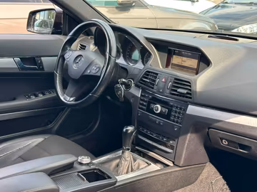Mercedes-Benz E 200 Coupé SHZ. LEDER. PDC. ALU Vorschaubild 12