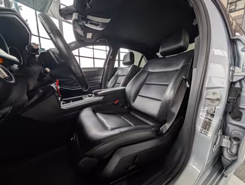 Mercedes-Benz E200 Avantgarde Leder LED PDC Navi ab 149€/Monat Vorschaubild 6