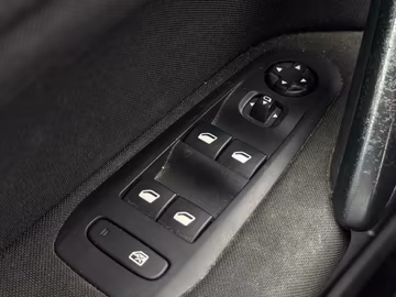 Peugeot 308 SW Allure NAVI. AHK. KAMERA. LED Vorschaubild 15