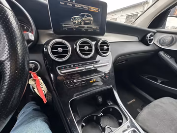 Mercedes-Benz GLC 250 d 4MATIC AMG Line. 4x4. NAVI. Kamera Vorschaubild 10