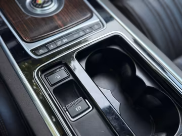 Jaguar XF 20d Portfolio PANO. NAVI. SHZ. Kamera Vorschaubild 19