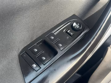 Opel Astra Sports Tourer Business NAVI. LED. SHZ. PDC Vorschaubild 14