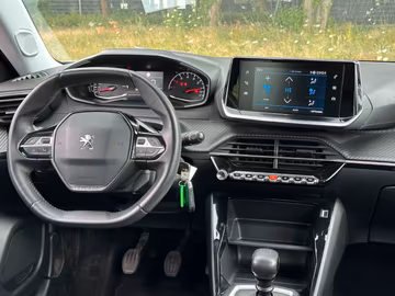 Peugeot 2008 AHK. Kamera. PDC. LED. Klima Vorschaubild 9