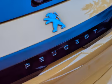 Peugeot 208 Allure Pack AUTOMATIK. NAVI. KAMERA. LED Vorschaubild 6