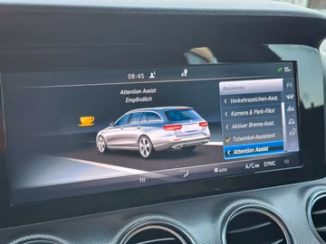 Mercedes-Benz E200 Avantgarde T LED Navi Kamera Spurwechselass Vorschaubild 27