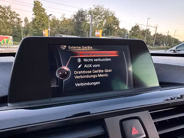 BMW 318d GT Navi. Sportsitze. PDC. Vorschaubild 20