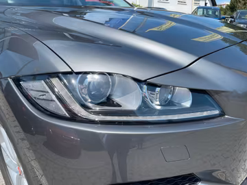 Jaguar F-PACE D300 Portfolio AWD Black Pack ACC Vorschaubild 13