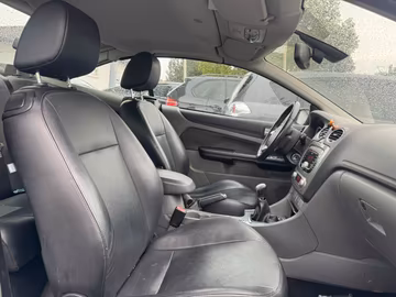 Ford Focus CC Titanium 2.0. SHZ. XENON. KEYLESS Vorschaubild 7