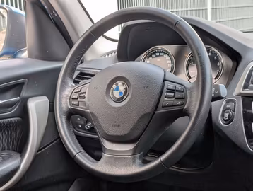 BMW 118i Advantage SHZ. NAVI. PDC. 1.Hand Vorschaubild 15