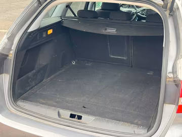 Peugeot 308 SW Allure NAVI. AHK. KAMERA. LED Vorschaubild 7