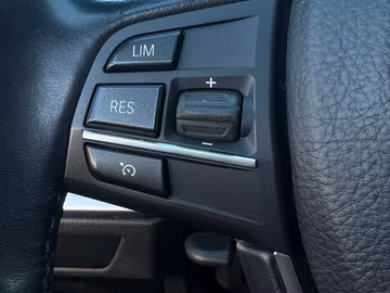 BMW 520d GT Aut. NAVI. SHZ. PDC. Luftfederung Vorschaubild 20