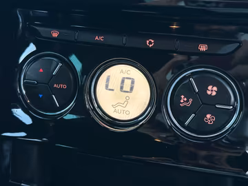 DS Automobiles DS3 DS 3 Performance Line CarPlay. Navi. PDC. BT Vorschaubild 11