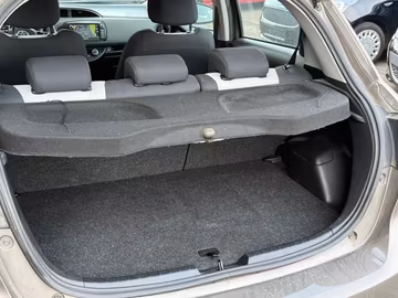 Toyota Yaris Hybrid Business. NAVI. Kamera. Tempomat Vorschaubild 8