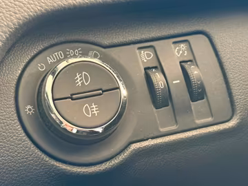 Opel Insignia Sports Tourer 150 Jahre NAVI. SHZ Vorschaubild 24