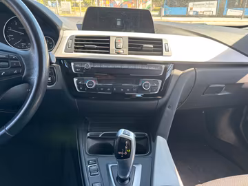 BMW 320d Touring Aut. NAVI. SHZ. LED. PDC Vorschaubild 11