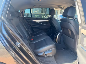 BMW 520d GT Aut. NAVI. SHZ. PDC. Luftfederung Vorschaubild 12