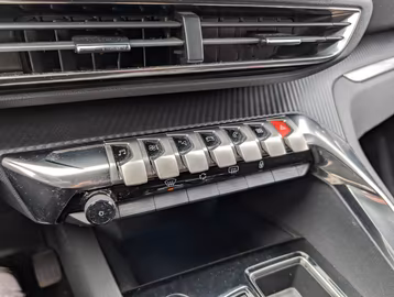 Peugeot 5008 Active Pack EAT8 7-SITZER. NAVI. Kamera Vorschaubild 8