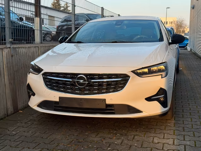 Opel Insignia B GS. LED. KAMERA. DAB+. PDC Baujahr 2021 (90.000 km, Diesel, 122 PS) - Gebrauchtwagen bei Autohaus Dörrschuck Mainz