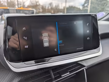 Peugeot 2008 PDC. MIRRORLINK. KLIMA. BT Vorschaubild 11