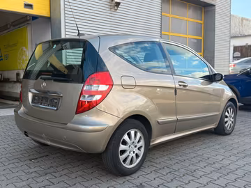 Mercedes-Benz A 150 Klima. Radio. Vorschaubild 4