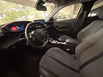Peugeot 2008 Allure Business EAT8. NAVI. KAMERA. LED Vorschaubild 9