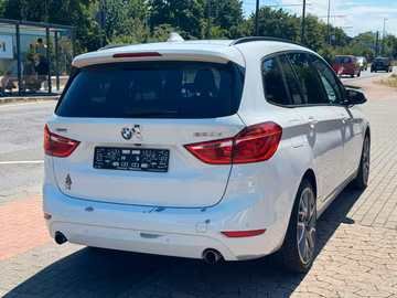 BMW 220d xDrive Advantage NAVI. HUD. 4x4. Kamera Vorschaubild 5