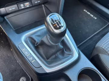 Kia Ceed Edition 7 Limited AHK. CarPlay. Sitzh. RFK. Vorschaubild 9