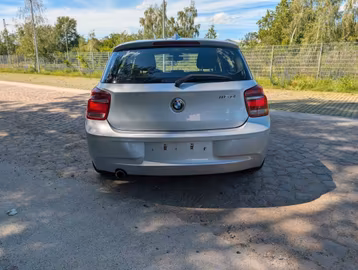 BMW 116d Lounge AUTOMATIK. PDC. TEMPOMAT. BT Vorschaubild 10