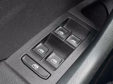 Skoda Octavia RS 4x4. DSG. NAVI. AHK. KESSY. SHZ Vorschaubild 16