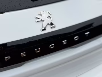 Peugeot 208 Allure NAVI. LED. PDC. Tempomat Vorschaubild 6