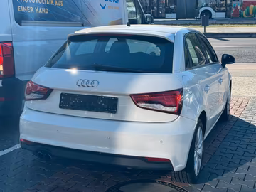 Audi A1 Sportback 1.4 TFSI Sport XENON. SHZ. PDC Vorschaubild 6