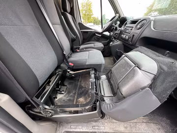 Renault MASTER FG F3300 L2H2 2.3 DCI 130CH GRAND CONFORT Vorschaubild 8