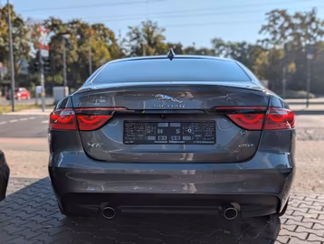 Jaguar XF R-Sport 1 Hand. Schiebedach. Navi. Bi-Xenon. Vorschaubild 6