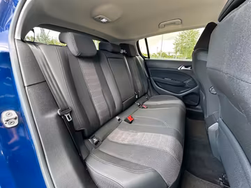 Peugeot 308 Allure NAVI. KAMERA. AUTOMATIK. KEYLESS Vorschaubild 9