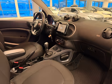 Smart fortwo passion NAVI SHZ MEDIA LEDER TEMPOMAT Vorschaubild 6