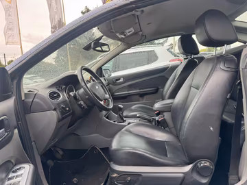Ford Focus CC Titanium 2.0. SHZ. XENON. KEYLESS Vorschaubild 8
